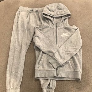 Girls Nike Sweat Set